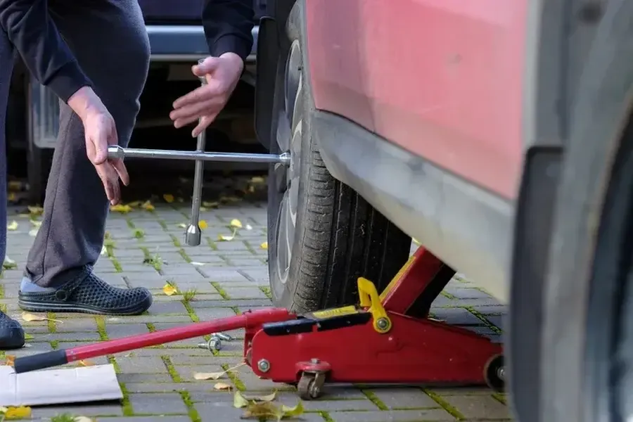 How Mobile Tire Repair Supports Long Road Trips Santa Rosa, TX