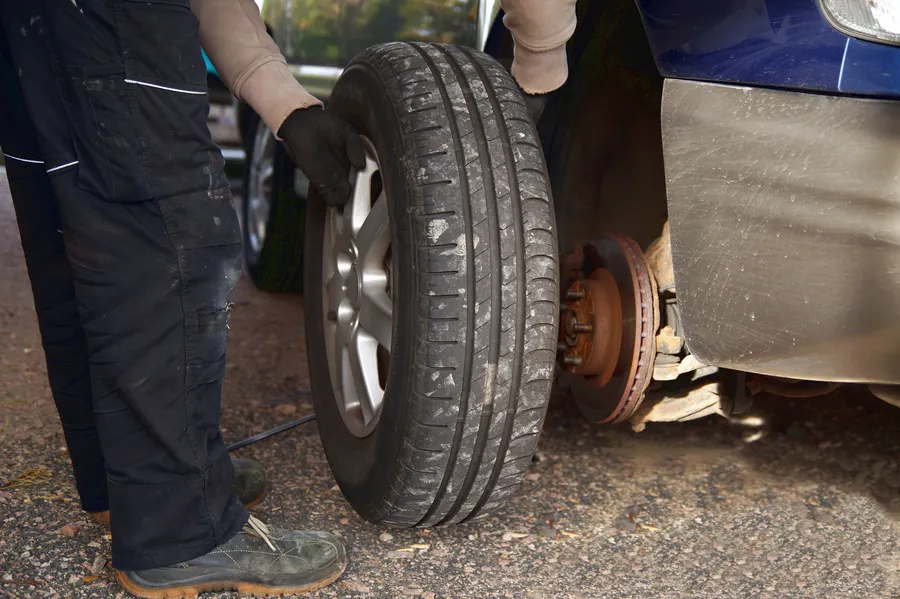 When To Call For Mobile Tire Replacement Services Santa Rosa, TX