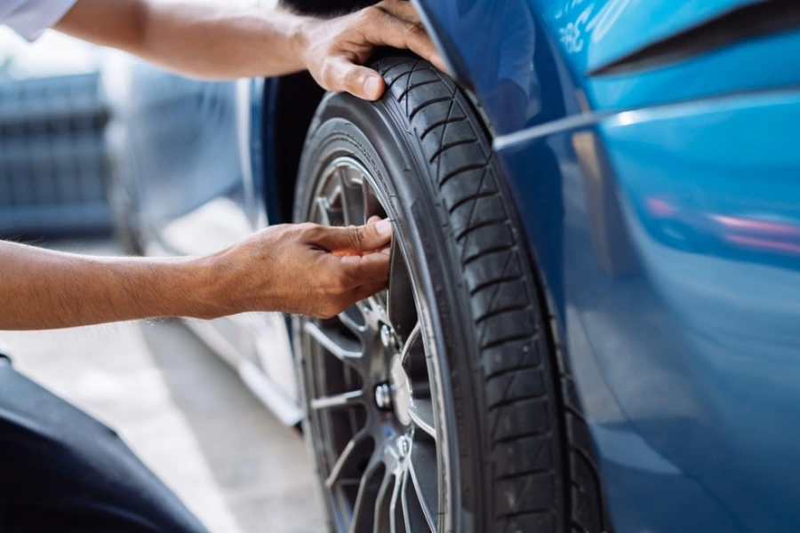 Why Mobile Tire Replacement Is Safer Than Diy Fixes Santa Rosa, TX